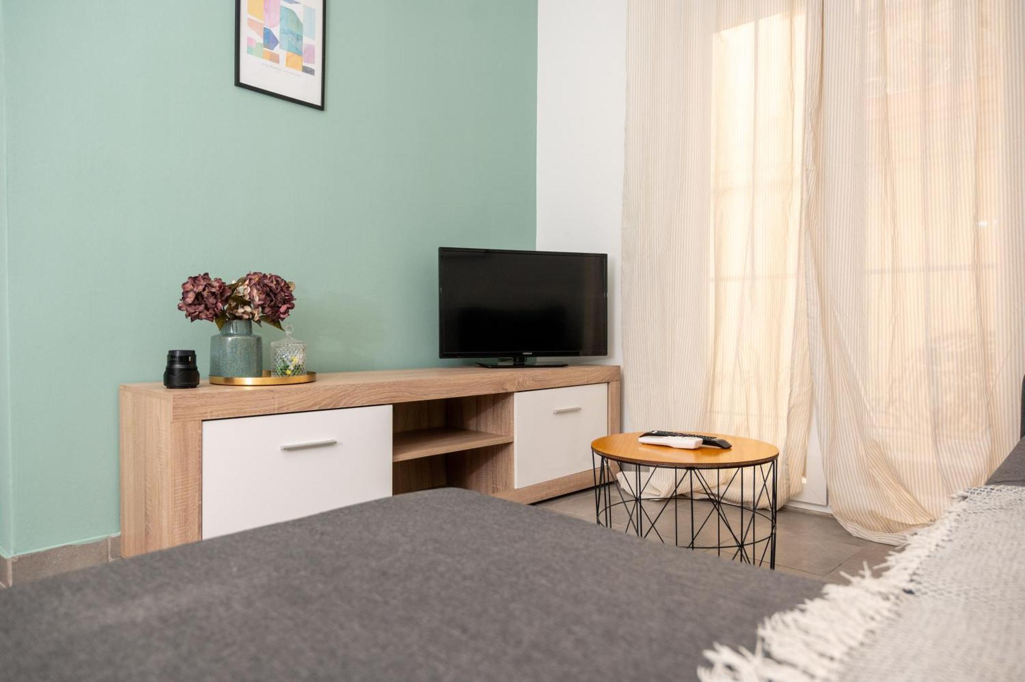 Niso Thessaloniki Hospitality Apartments Екстериор снимка
