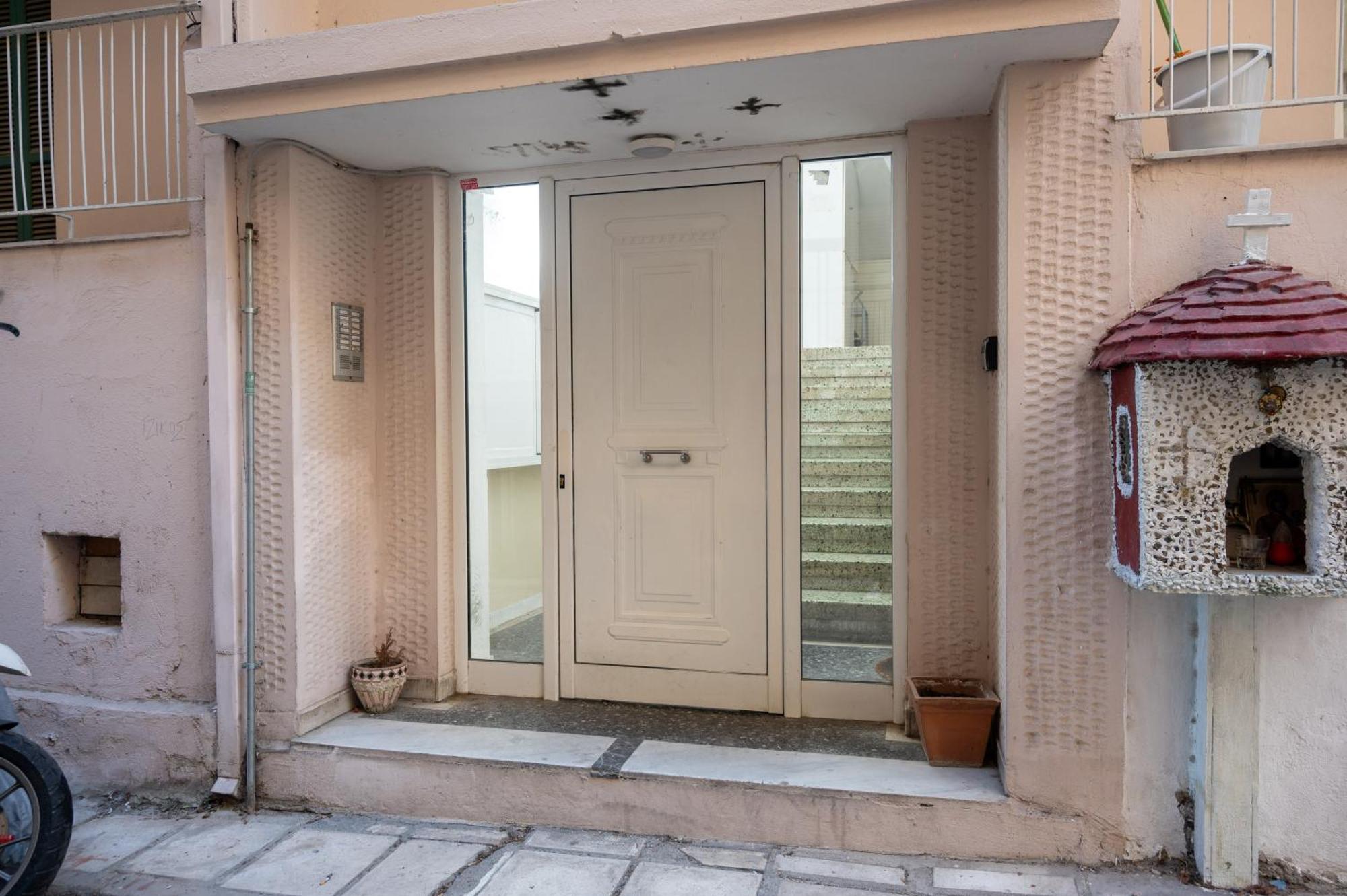 Niso Thessaloniki Hospitality Apartments Екстериор снимка