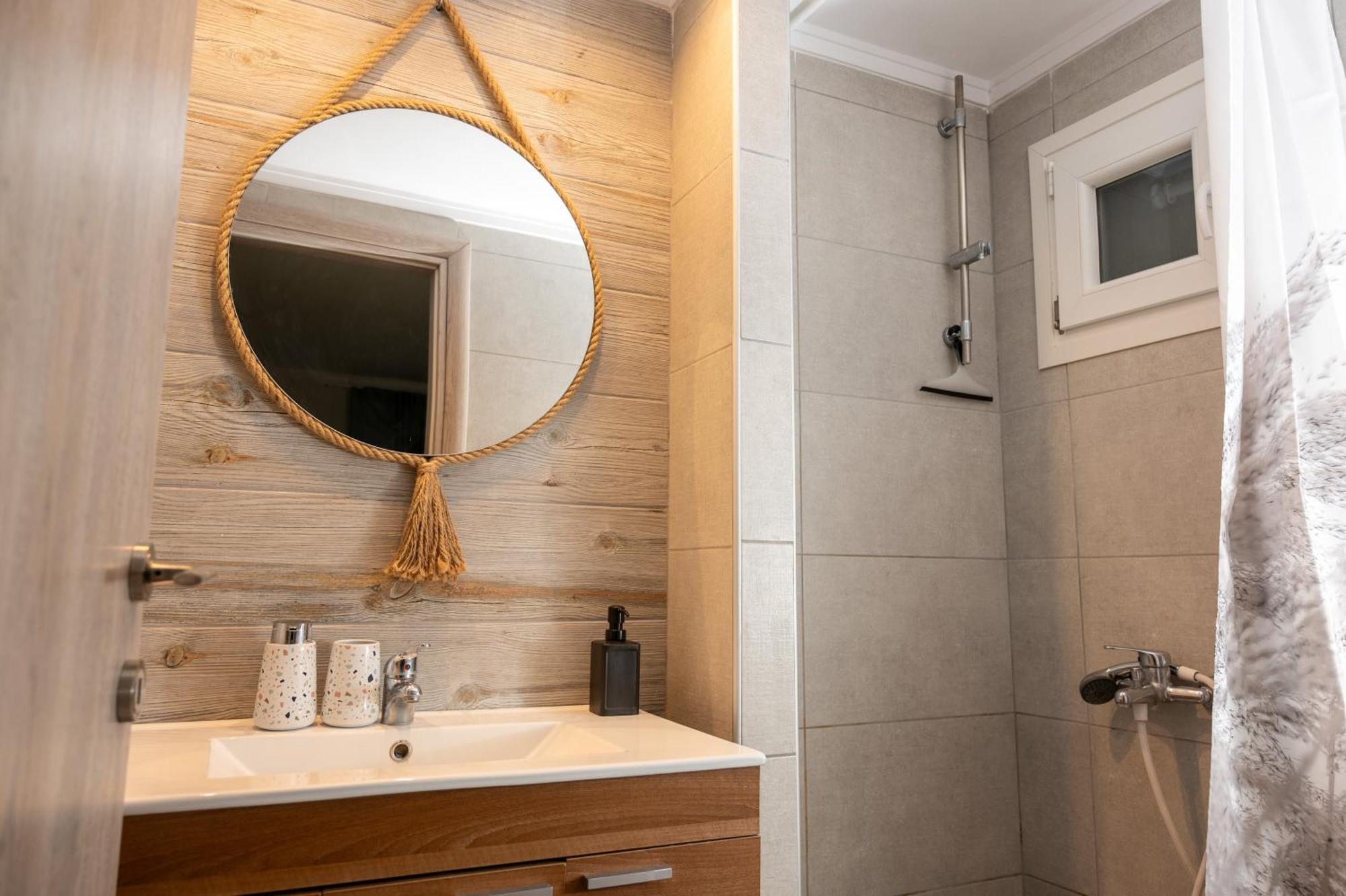 Niso Thessaloniki Hospitality Apartments Екстериор снимка