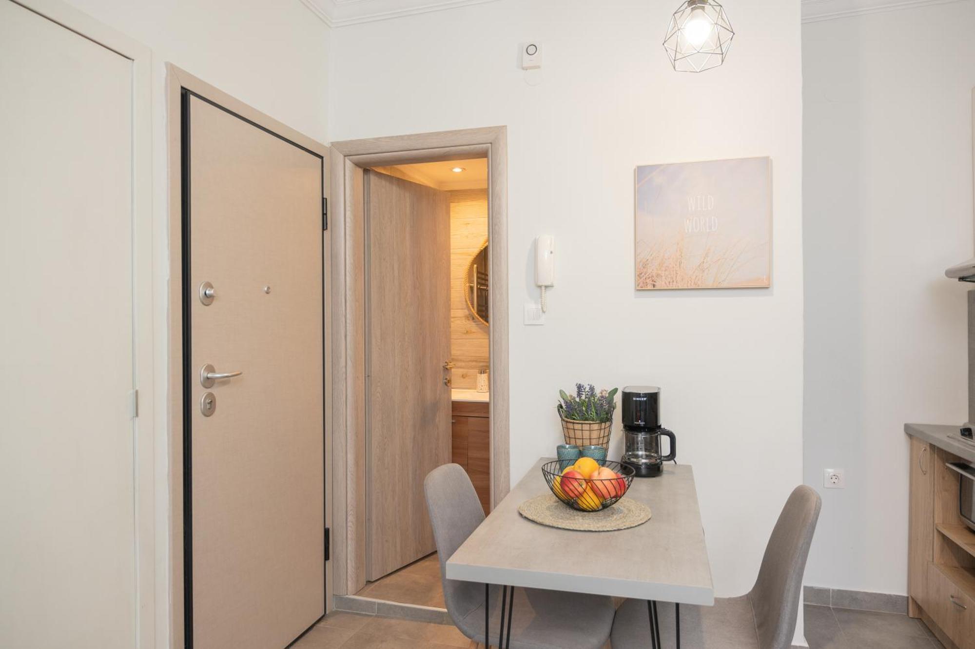 Niso Thessaloniki Hospitality Apartments Екстериор снимка